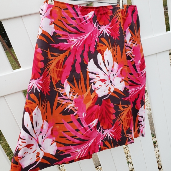 Jones New York Dresses & Skirts - Jones NY Bright Floral Spring Stretch Skirt 18W